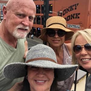 Meet your Posher, Melissa